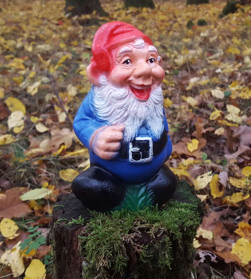 Gartenzwerg lachend, mit Bewegungsmelder Gartenzwerg lachend, mit Bewegungsmelder