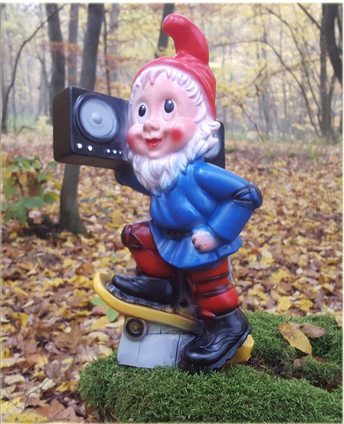 Gartenzwerg mit Radio, mit Bewegungsmelder Gartenzwerg mit Radio, mit Bewegungsmelder
